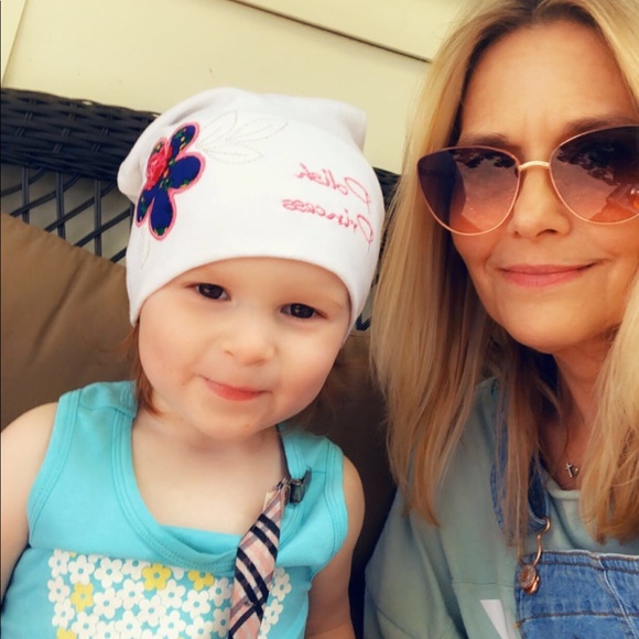 Meet your Posher, Anita - Picture 3 of 3